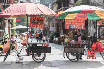 每日大赛在线免费观看线上线下联动观测，热度不减