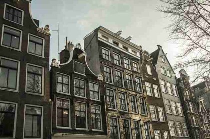 从社交热度看51网网址焦点对决一图读懂